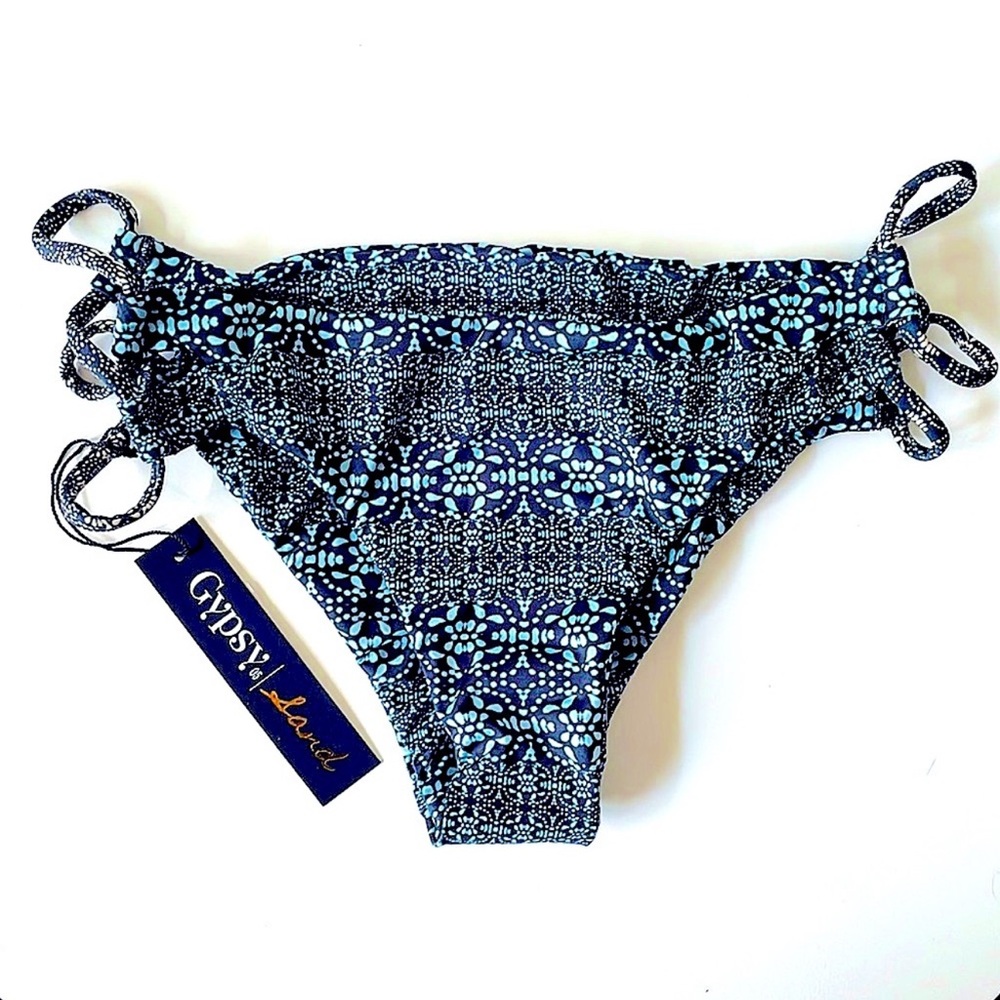 Gypsy 05-Los Angeles California Sand Neapolitan Reversible Bikini bottoms. NWT